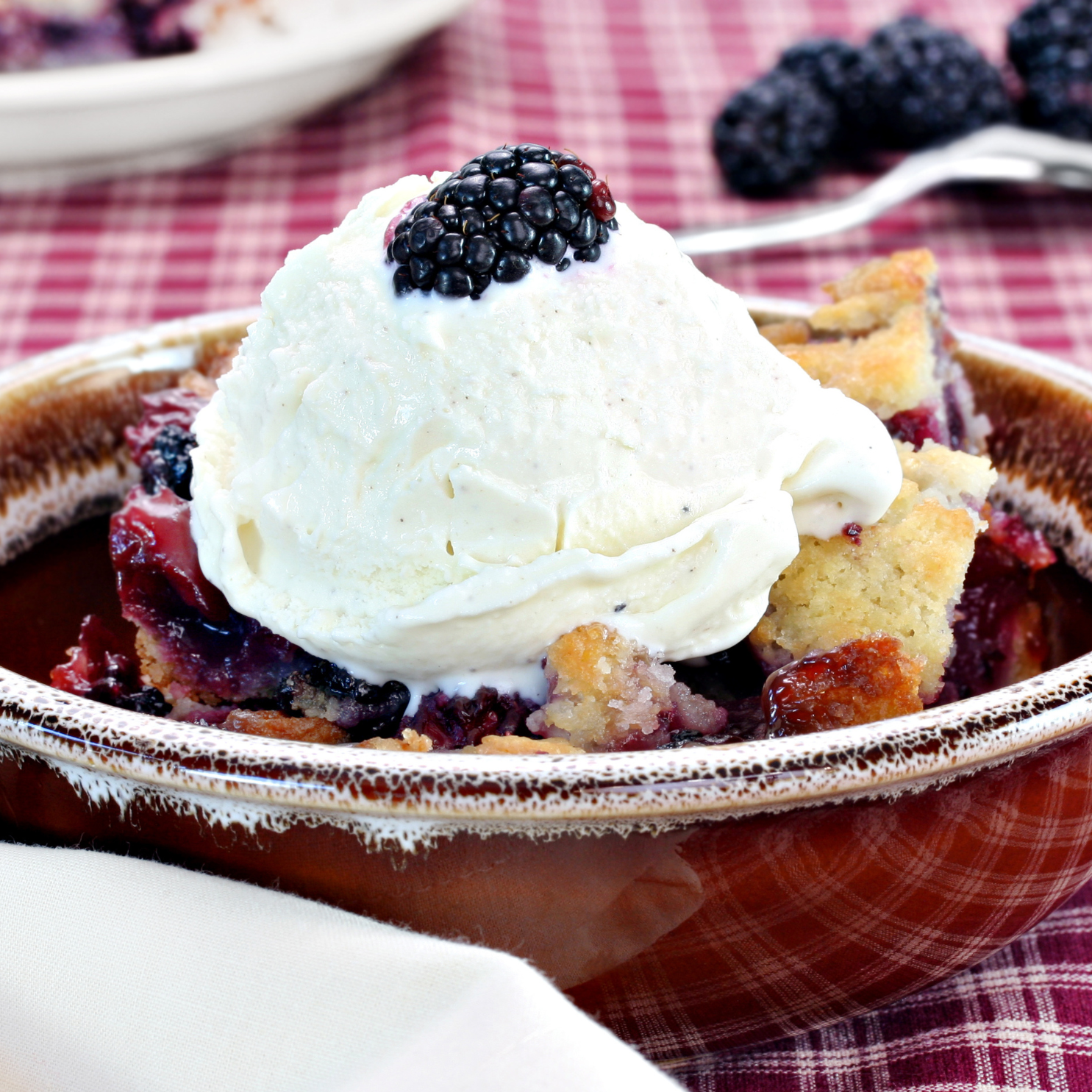 Blackberry Ginger Cobbler